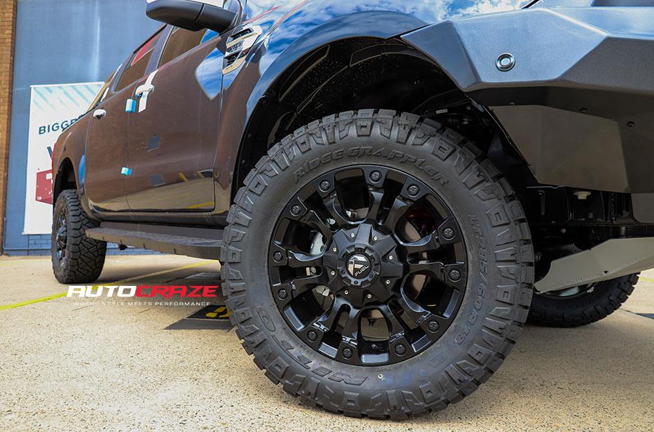 FORD-RANGER-VAPOR-MATTE-BLACK